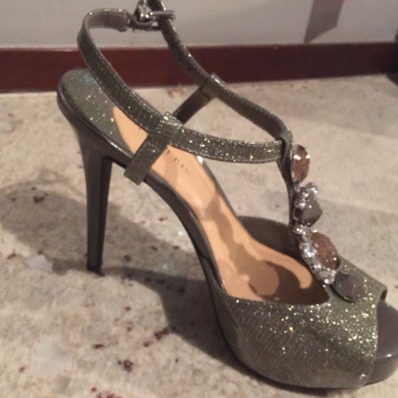 Gianni Bini heels - Picture 1 of 3